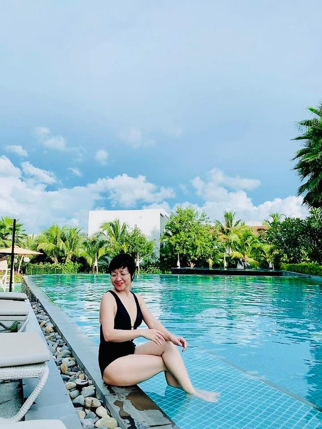 MC Thảo Vân lần đầu tung ảnh bikini ở tuổi U50 - Ảnh 6.