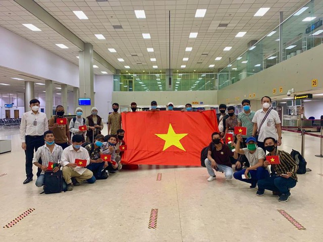 Khoảng 200 công dân Việt từ Sri Lanka, Bangladesh, Nepal, Bhutan và Maldives về nước an toàn - Ảnh 1.