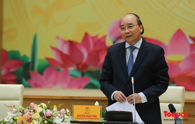 Thủ tướng Nguyễn Xuân Phúc gặp mặt đại biểu trí thức, nhà khoa học, văn nghệ sỹ - Ảnh 7.