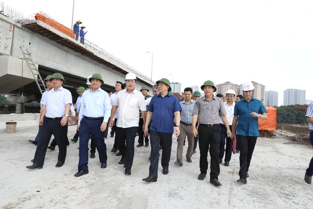 Bí thư Thành ủy Hà Nội kiểm tra các dự án trọng điểm của Thủ đô - Ảnh 5.