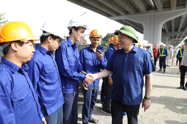 Bí thư Thành ủy Hà Nội kiểm tra các dự án trọng điểm của Thủ đô - Ảnh 6.