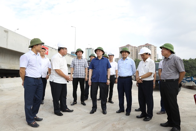 Bí thư Thành ủy Hà Nội kiểm tra các dự án trọng điểm của Thủ đô - Ảnh 7.