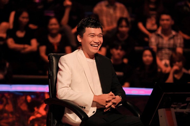 Xuân Nghị không trách Trung ruồi vì chậm trễ trong việc tìm ra đáp án ở chương trình "Ai là triệu phú" - Ảnh 1.