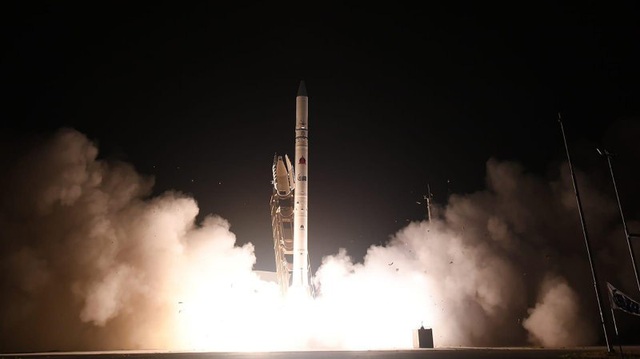 Israel phóng thành công vệ tinh gián điệp mới - Ảnh 1.