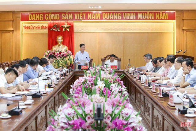 Trưởng Ban Tuyên giáo Trung ương: Đại hội Đảng bộ Hà Tĩnh phải là ngày hội lớn của người dân địa phương - Ảnh 2.