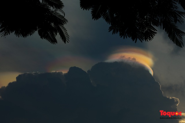 Quầng mây tán sắc kỳ bí xuất hiện trên bầu trời Hà Nội - Ảnh 7.
