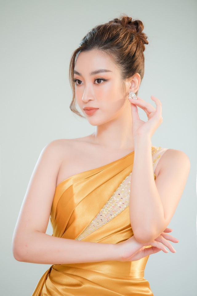 Lộ diện 7 giám khảo của Hoa hậu Việt Nam 2020 - Ảnh 7.