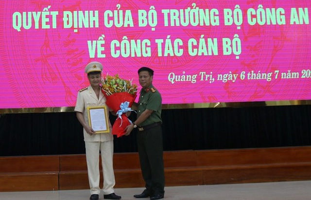 Trao quyết định bổ nhiệm lãnh đạo công an các tỉnh Sóc Trăng, Quảng Trị - Ảnh 2.