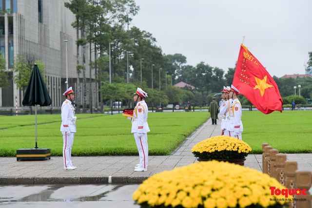 Lễ thượng cờ rủ Quốc tang nguyên Tổng bí thư Lê Khả Phiêu - Ảnh 3.