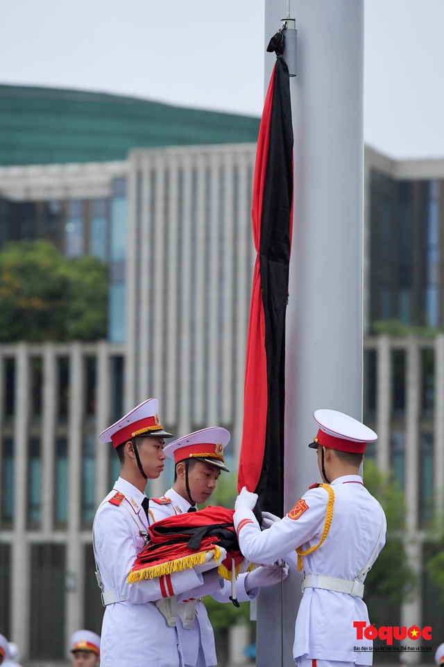 Lễ thượng cờ rủ Quốc tang nguyên Tổng bí thư Lê Khả Phiêu - Ảnh 8.
