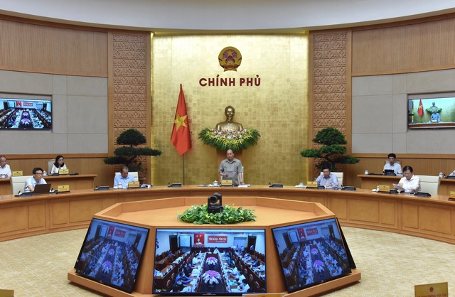 Thủ tướng chủ trì họp trực tuyến với các địa phương về phòng chống dịch COVID-19 - Ảnh 1.