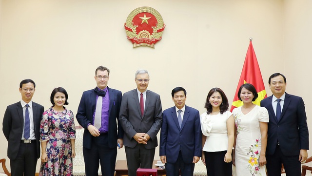 Bộ trưởng Nguyễn Ngọc Thiện tiếp Đại sứ Cộng hòa Pháp tại Việt Nam - Ảnh 3.