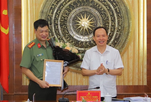 Tuyên Quang bầu Chủ tịch UBND tỉnh, Thanh Hóa có tân Giám đốc Công an - Ảnh 2.
