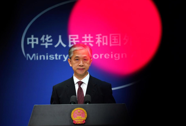 Trung Quốc tuyên bố đáp trả nếu Mỹ hành động với phóng viên - Ảnh 1.