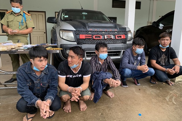 Quảng Trị: Bắt 5 đối tượng người Lào cùng 60.000 viên ma túy tổng hợp - Ảnh 2.