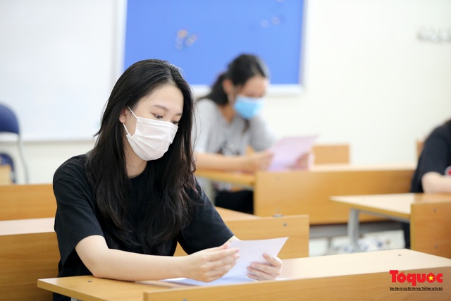TP. Hồ Chí Minh: Kết thúc thi kỳ học kỳ 2 trước ngày 09/5, đề xuất học sinh tạm dừng đến trường  - Ảnh 1.