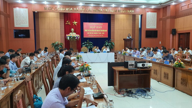 Bí thư và các Phó Bí thư Tỉnh ủy Quảng Nam tiếp tục ứng cử nhiệm kỳ mới - Ảnh 1.