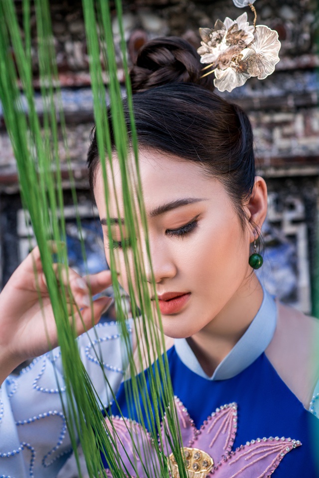 Mỹ nhân có mái tóc đẹp nhất Hoa hậu Việt Nam 2016 tái xuất với áo dài của Kenny Thái - Ảnh 7.