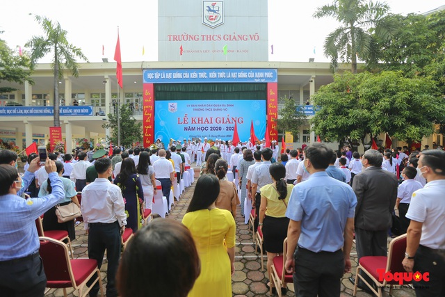 Hà Nội: Hơn 2,1 triệu học sinh bước vào năm học mới 2020-2021 - Ảnh 1.