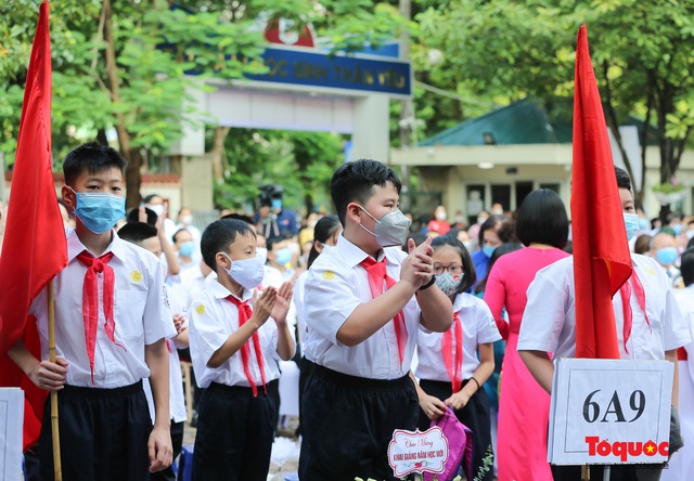Hà Nội: Hơn 2,1 triệu học sinh bước vào năm học mới 2020-2021 - Ảnh 11.