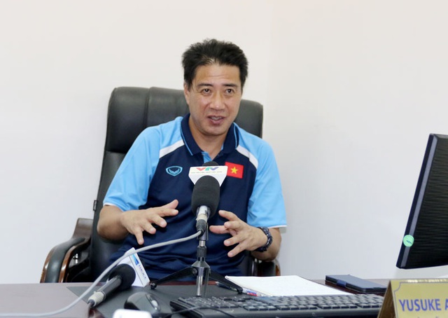 Tân GĐKT Liên đoàn bóng đá Việt Nam: &quot;Sự đam mê của các bạn với bóng đá khiến tôi ấn tượng&quot; - Ảnh 1.