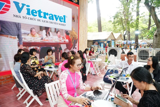 Ưu đãi &quot;thả ga&quot; tại gian hàng Vietravel trong lễ hội Tết Việt 2021 - Ảnh 1.