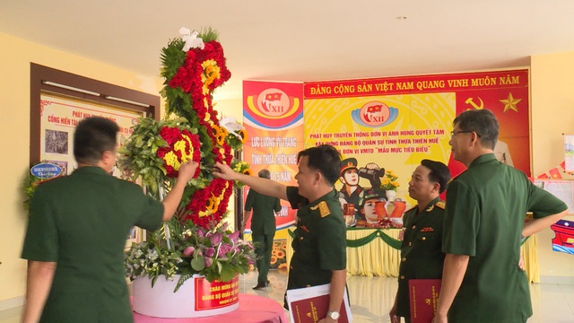 Lực lượng vũ trang Thừa Thiên Huế tin tưởng, kỳ vọng vào Đại hội XIII của Đảng - Ảnh 2. Lực lượng vũ trang Thừa Thiên Huế tin tưởng, kỳ vọng vào Đại hội XIII của Đảng - Ảnh 2.