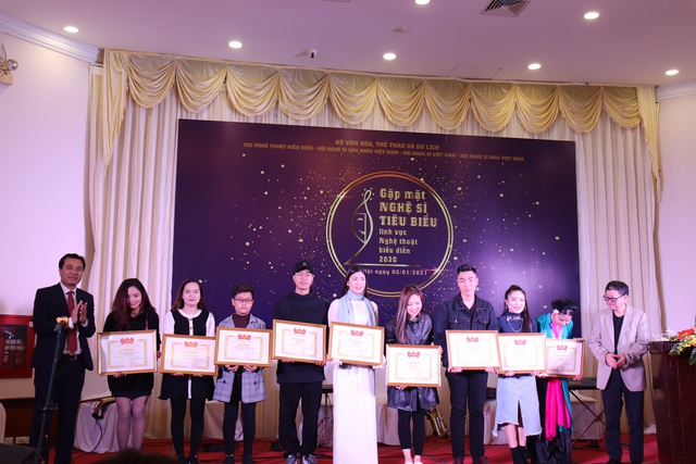 Gặp mặt 46 nghệ sĩ, diễn viên trẻ tiêu biểu - Ảnh 2. Gặp mặt 46 nghệ sĩ, diễn viên trẻ tiêu biểu - Ảnh 2.