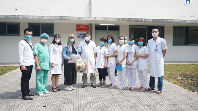 Bệnh viện Trung ương Huế tiếp nhận điều trị nhiều bệnh nhân Lào trong đại dịch Covid-19 - Ảnh 5.