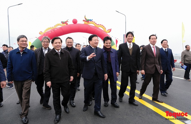 Chính thức thông xe cầu Thăng Long sau hơn 150 ngày nâng cấp sủa chữa - Ảnh 2.