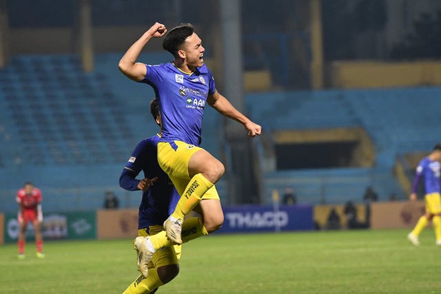 Bùi Hoàng Việt Anh tỏa sáng, Hà Nội FC ẵm trọn Siêu Cup Quốc gia - Ảnh 1.