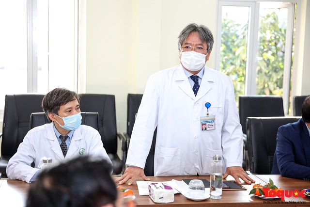 Bộ trưởng Nguyễn Thanh Long kiểm tra công tác trực cấp cứu tại các bệnh viện trong dịp tết nguyên đán - Ảnh 5.