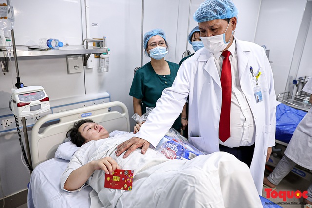 Khoảng khắc thiêng liêng của những công dân Việt đầu tiên chào đời năm Tân sửu 2021 - Ảnh 6. Khoảng khắc thiêng liêng của những công dân Việt đầu tiên chào đời năm Tân sửu 2021 - Ảnh 6.