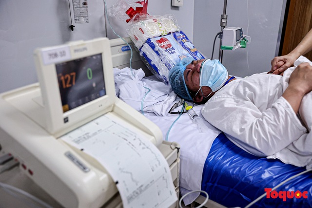 Khoảng khắc thiêng liêng của những công dân Việt đầu tiên chào đời năm Tân sửu 2021 - Ảnh 12. Khoảng khắc thiêng liêng của những công dân Việt đầu tiên chào đời năm Tân sửu 2021 - Ảnh 12.