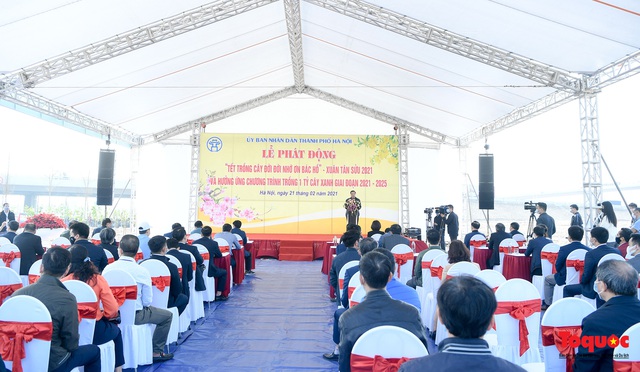 Lãnh đạo TP Hà Nội phát động Tết trồng cây nhớ ơn Bác Hồ đầu xuân Tân Sửu - Ảnh 7.