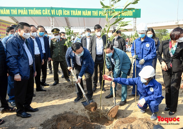 Lãnh đạo TP Hà Nội phát động Tết trồng cây nhớ ơn Bác Hồ đầu xuân Tân Sửu - Ảnh 5.