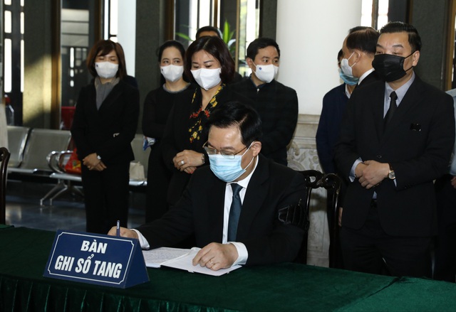 Lãnh đạo Đảng, Nhà nước đến viếng nguyên Phó Thủ tướng Trương Vĩnh Trọng - Ảnh 10.