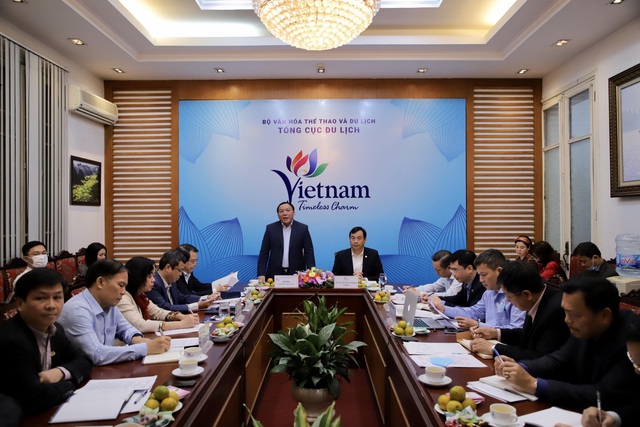 Thứ trưởng Nguyễn Văn Hùng: Ngành Du lịch cần xây dựng kế hoạch, đưa ra các giải pháp trọng tâm trong điều kiện bình thường mới - Ảnh 1.