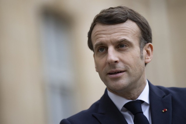 Tổng thống Pháp Emmanuel Macron cảnh báo về rủi ro vaccine phòng Covid-19 - Ảnh 1.
