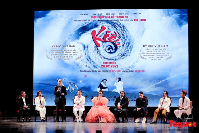Phim Kiều @ chính thức ra mắt tại Hà Nội, Hoa hậu Phan Thị Mơ chia sẻ về cảnh nóng trong phim - Ảnh 2.