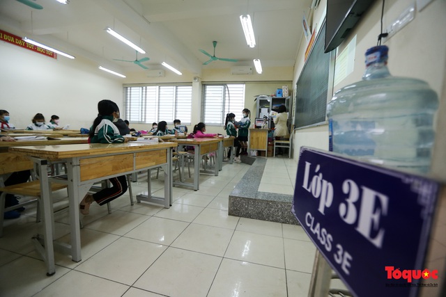 Ngày đầu trở lại trường của học sinh Tiểu Học Xuân Phương - Ảnh 13. Ngày đầu trở lại trường của học sinh Tiểu Học Xuân Phương - Ảnh 13.