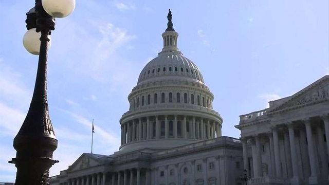 An ninh thắt chặt Đồi Capitol, Hạ viện Mỹ hủy họp vì nguy cơ tấn công - Ảnh 1.