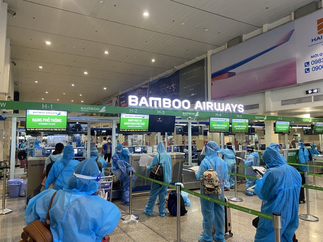 Bamboo Airways phối hợp thực hiện chuyến bay đưa gần 200 thai phụ người Hà Tĩnh từ TP HCM về quê - Ảnh 2.