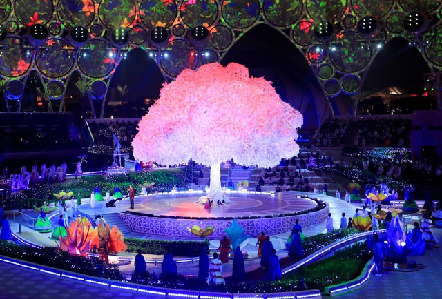 Lễ khai mạc Triển lãm Thế giới EXPO 2020 Dubai: Choáng ngợp trước đại tiệc âm thanh, ánh sáng - Ảnh 2.