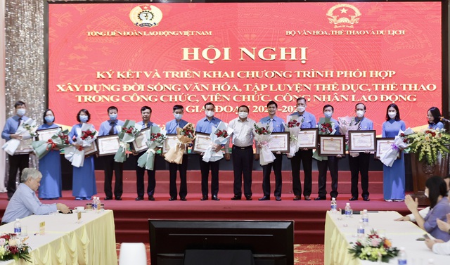 Ký kết chương trình phối hợp giữa Bộ VHTTDL và Tổng Liên đoàn Lao động Việt Nam giai đoạn 2021-2026 - Ảnh 6.