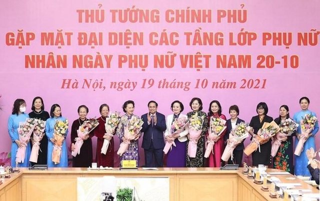 Thủ tướng: Truyền thống nhân hậu, đảm đang, trí tuệ và cống hiến luôn tỏa sáng trong mỗi người phụ nữ Việt Nam - Ảnh 3.