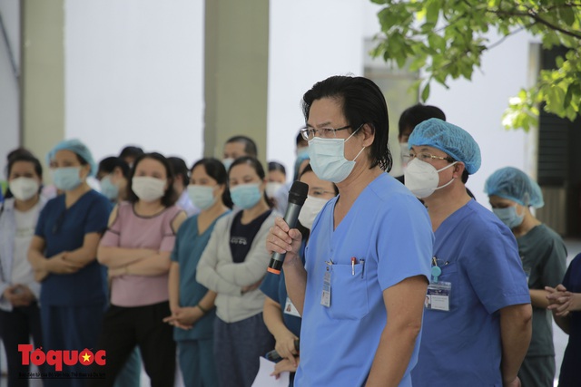 Đoàn y bác sĩ Bệnh viện C Đà Nẵng chi viện TP.HCM chống dịch - Ảnh 1.