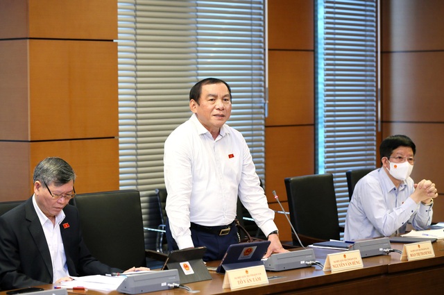 Bộ trưởng Nguyễn Văn Hùng: Qua dịch bệnh đã đặt ra bài toàn về phát triển hài hòa giữa đô thị hóa và công nghiệp hóa - Ảnh 1.