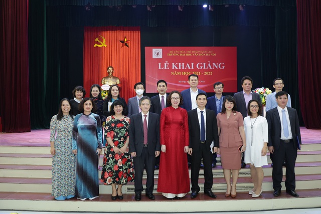 Trường Đại học Văn hóa Hà Nội tổ chức lễ khai giảng năm học mới 2021-2022 - Ảnh 8.