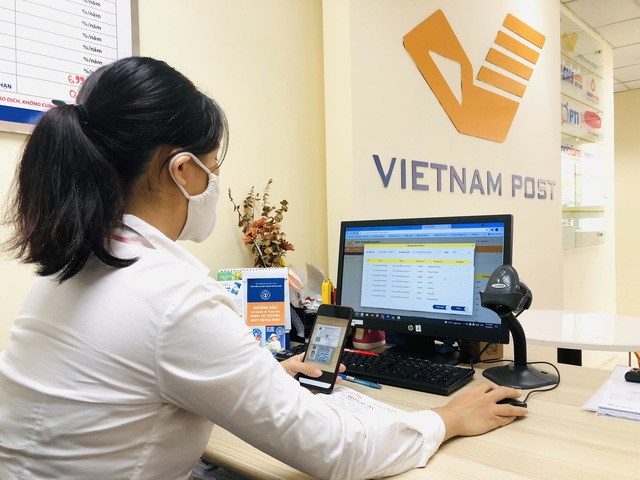 Vietnam Post: Tận dụng lợi thế công nghệ, phát huy vai trò đại lý thu BHYT trong mùa dịch - Ảnh 1. Vietnam Post: Tận dụng lợi thế công nghệ, phát huy vai trò đại lý thu BHYT trong mùa dịch - Ảnh 1.